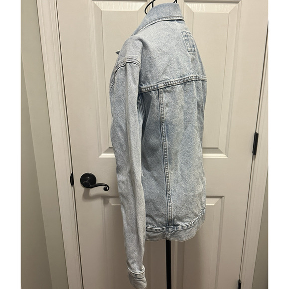 Abercrombie & Fitch Women Distressed Denim Jacket Size M Light Wash 100% Cotton - Picture 8 of 16